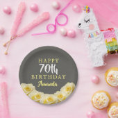 Gele rozenbloem 70e verjaardag  papieren bordje (Feest)