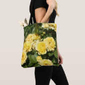 Gele rozenbloem tote bag (Dichtbij)