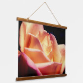 Gele rozenknopje bloem getint hangend wandkleed (Gebogen)