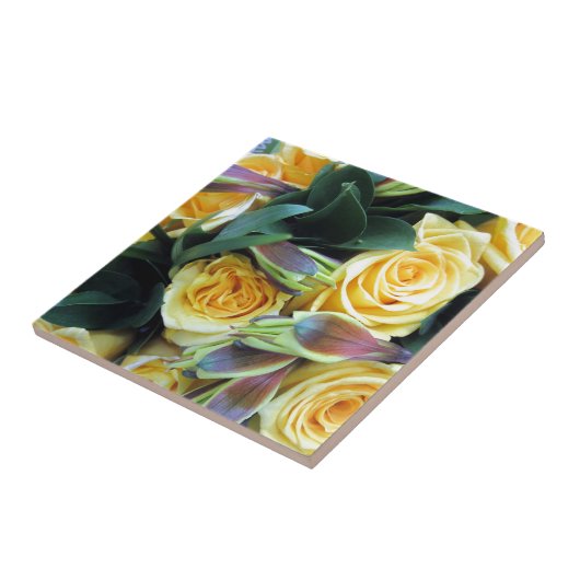 Gele rozenknoppen tegeltje (Zijkant)