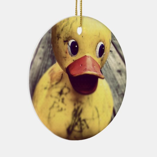 Gele Rubber Ducky bedekt met vuil! Keramisch Ornament (Rechts)