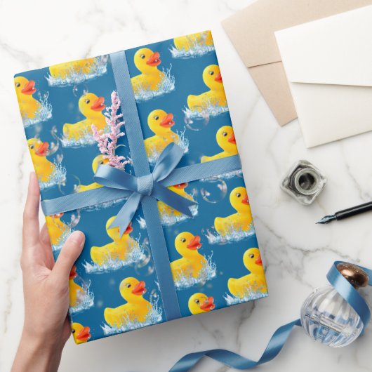 Gele rubber eenden met belletjes cadeaupapier (Geschenken)