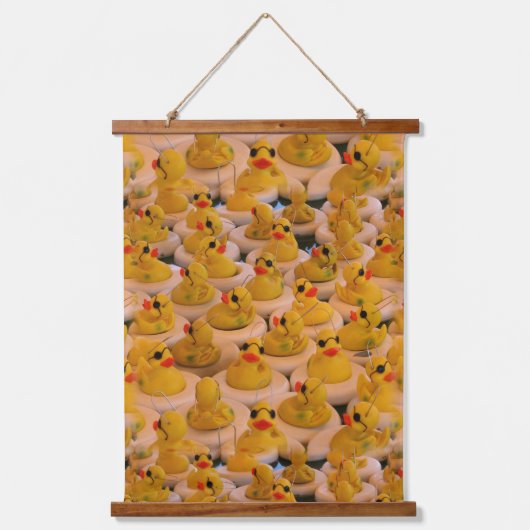 Gele Rubber Eucks Hangend Wandkleed (Voorkant)