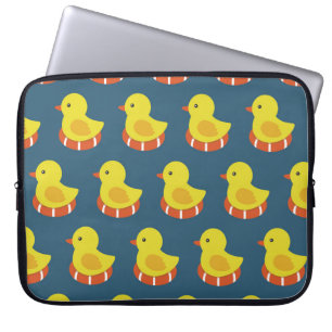 Gele rubberen eend, schattig, naadloos patroon. laptop sleeve