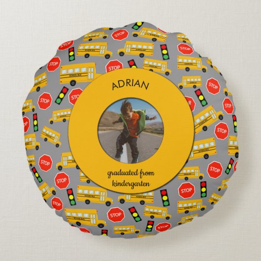 Gele school Bus Kindergarten Afstuderen Rond Kussen (Achterkant)