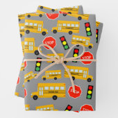 Gele schoolbus Stop Sign Traffic Lights Patroon Inpakpapier Vel (In situ)