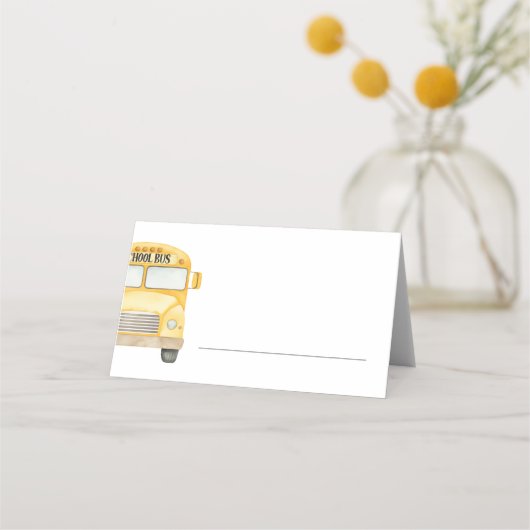 Gele schoolbus vult buffet in plaatskaartje (Voorkant)