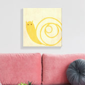 Gele slak op de achtergrond van Cream Canvas Afdruk (Insitu (Woonkamer))