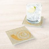 Gele slak op de achtergrond van Cream Glazen Onderzetter (Schuin)