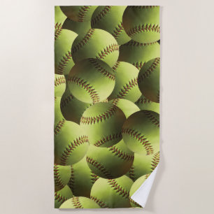 Gele softball-bedekt met multiball strandlaken