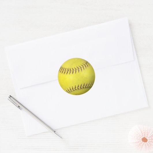 Gele Softball Ronde Sticker (Envelop)