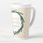 Gele streep en waterverf met kerstmis latte mok (Rechterhoek)