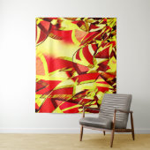 Gele strepen op rood, geboord afbeelding wandkleed (In situ)