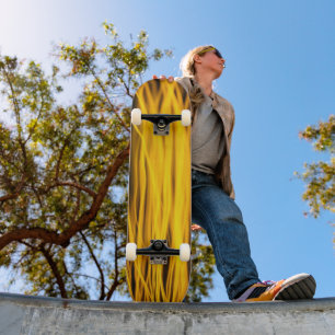 Gele stroomlijnen persoonlijk skateboard
