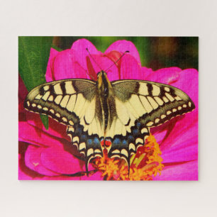 Gele Swallowtail Butterfly op roze ventiel Legpuzzel