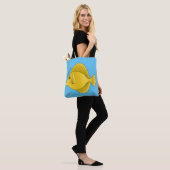 Gele tang vis cartoon illustratie tote bag (Op model)