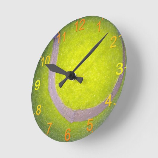 Gele tennisbal, wandklok (Hoek)