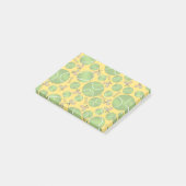 Gele tennisballen, rackets en netten post-it® notes (Schuin)