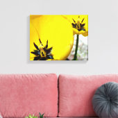 Gele Tulip Canvas afdrukken (Insitu (Woonkamer))