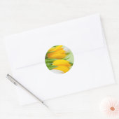 Gele tulp ronde sticker (Envelop)