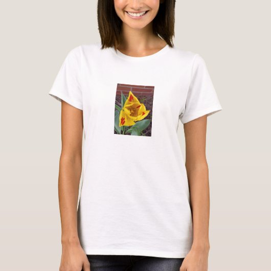 Gele Tulp T-Shirt (Voorkant)