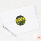 Gele Tulp Tuin Ronde Sticker (Envelop)