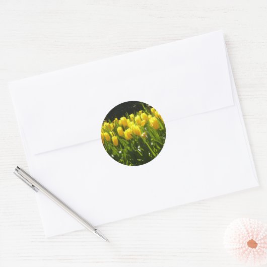 Gele Tulp Tuin Ronde Sticker (Envelop)