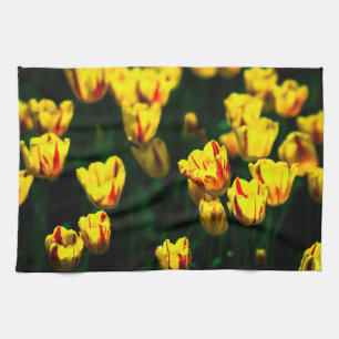 Gele tulpbloemen theedoek