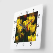Gele tulpbloemen vierkante klok (Hoek)
