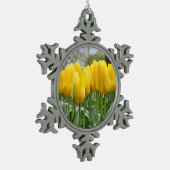 Gele tulpen tin sneeuwvlok ornament (Links)