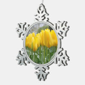 Gele tulpen tin sneeuwvlok ornament (Rechts)