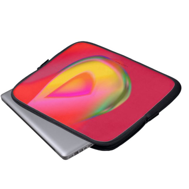 Gele valdriehoek op rood laptop sleeve (Voorkant onderkant)