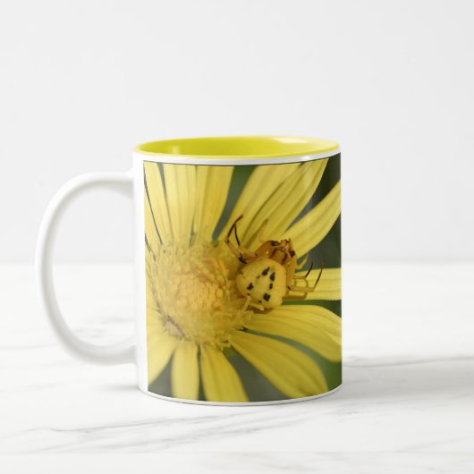 Gele verrassingen tweekleurige koffiemok (Links)