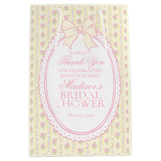 Gele Vintage Fancy Bloemige Bruiloftsshower Favore Medium Cadeauzakje (Voorkant)