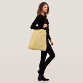 Gele visschaaldieren crossbody tas (Op model)