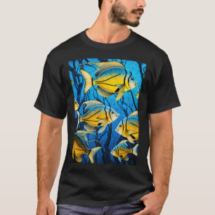 Gele vissen in een donker koraalwoud t-shirt