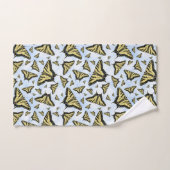 Gele Vlinders Blauwe Lucht Bad Handdoek (Handdoek)