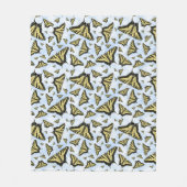 Gele Vlinders Blauwe Lucht Gemiddeld Fleece Deken (Voorkant)