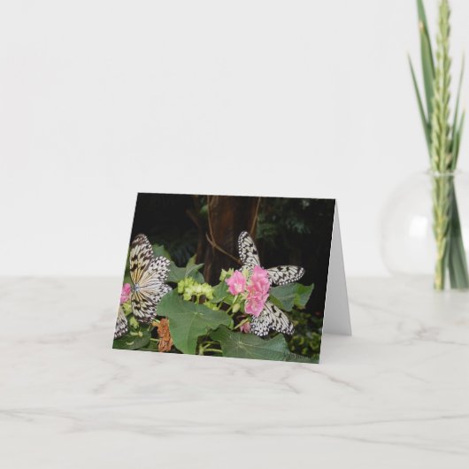 Gele vlinders op tropische bladeren feestdagen kaart (Voorkant)