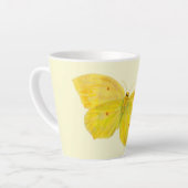 Gele vlindervliegende brimstone latte mok (Linkerhoek)
