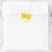 Gele vlindervliegende brimstone ronde sticker (Tas)