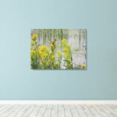 Gele Vogel op Gele Bloemen Canvas Afdruk (Insitu (Houten vloer))