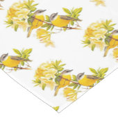 Gele vogels op een bijkantoor in het Floral Countr Korte Tafelloper (Hoek)