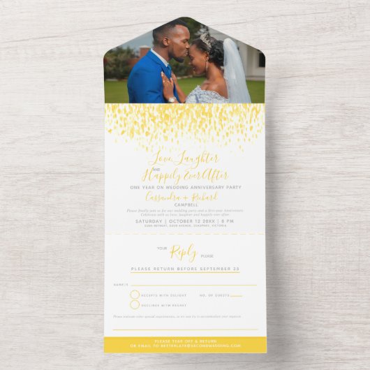 Gele waterverf die de huwelijksfeest laat zien all in one uitnodiging (Binnen)