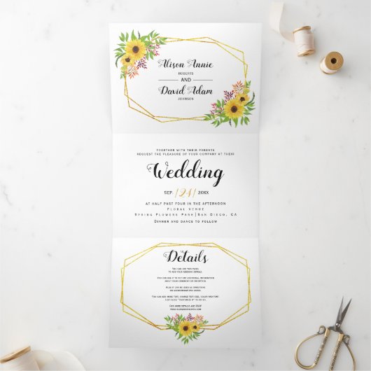 Gele waterverf zonnebloemen, typografie bruiloft drieluik uitnodiging (Binnen)