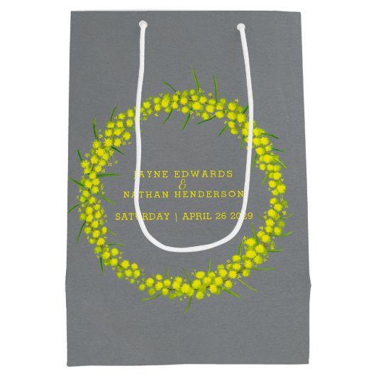 Gele wattle acacia grijs trouwcadeau medium cadeauzakje (Achterkant)