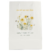 Gele wilde bloem zoet als bijenneutraal Baby showe Medium Cadeauzakje (Achterkant)