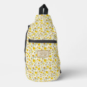 Gele Wilde Bloemen Patroon Monogram Naam Sling Bag (Voorkant)