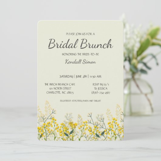 Gele Wildflower Bridal Brunch Uitnodiging (Staand voorkant)