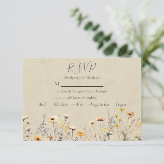 Gele Wildflower bruiloft RSVP Kaartje (Staand voorkant)